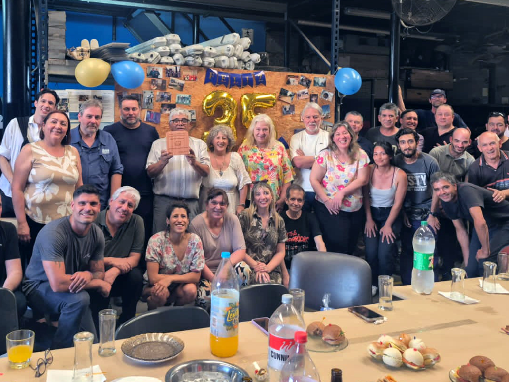 Celebramos nuestros 35 años Celebramos nuestros 35 años